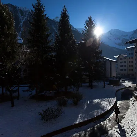 20m², 4 Pers, Balcon, Parking - Fr-1-517-40 Lejlighed *